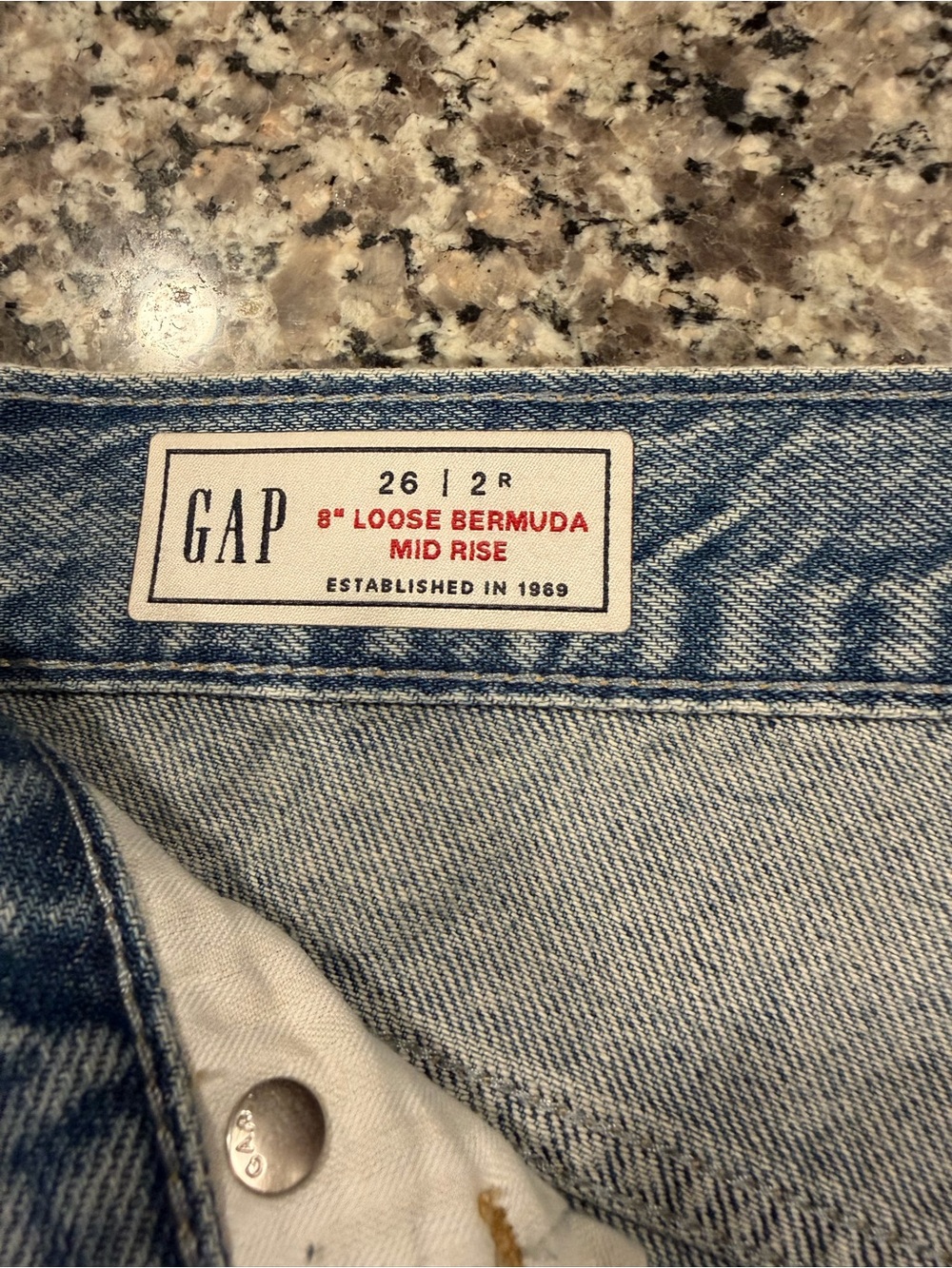 GAP Men's Light Blue Loose Bermuda Mid-Rise Jeans